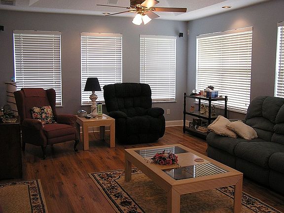 Bonus/Fl Room