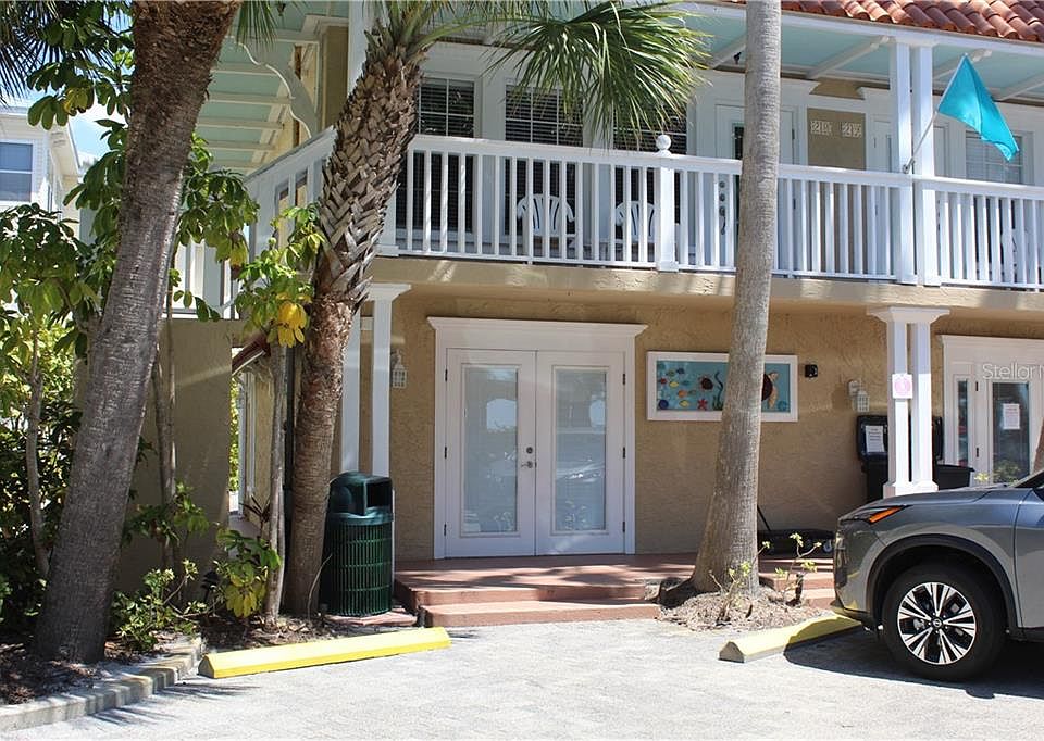 1st image of 1325 Gulf Dr N #117