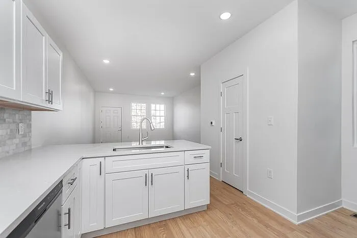 2529 Guilford Ave #A — Photo 13