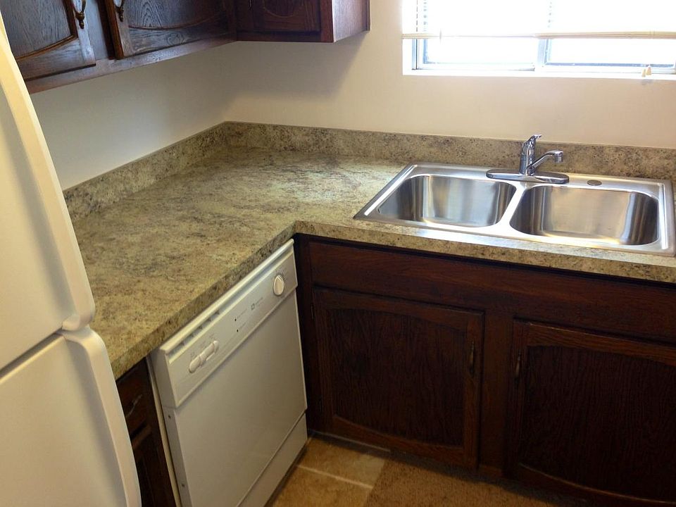 1st image of 725 W 65th St APT 3