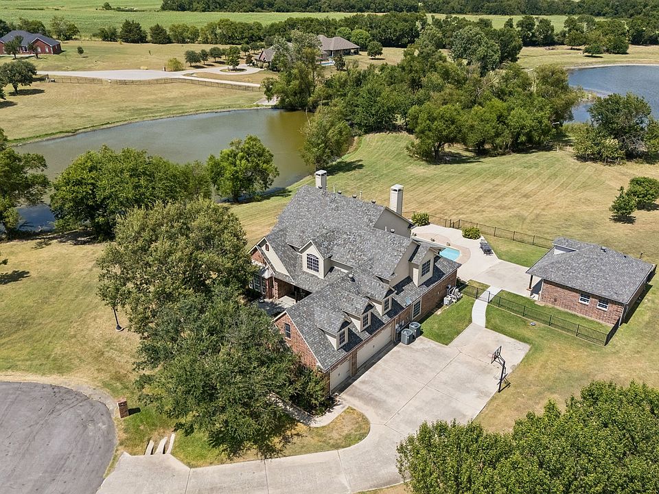 1st image of 1920 High Point Cir