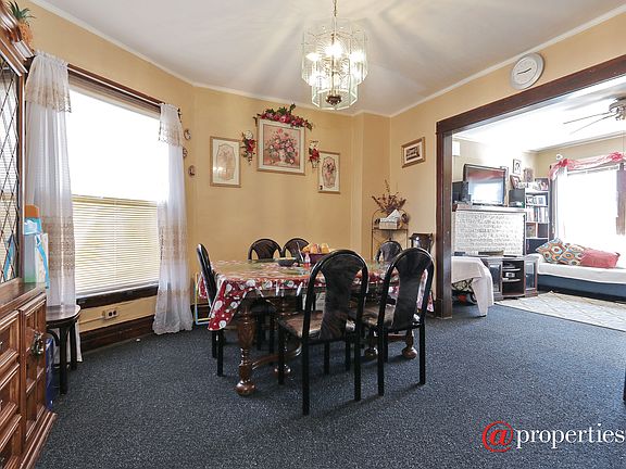 Living Room / Dining Room