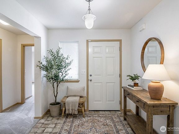 3rd image of 11809 5th Avenue Ct E