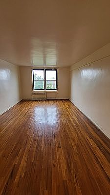 4th image of 720 E 32nd St #6A