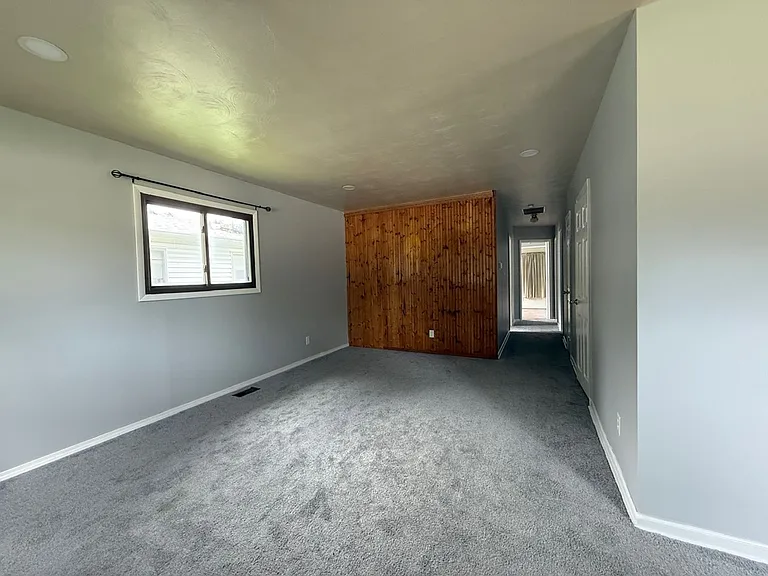 3702 Hoyt Ave — Photo 9
