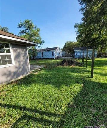 3rd image of 4476 Mohican St