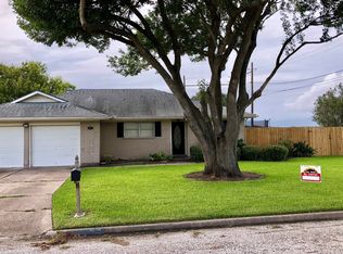 1125 Brookhollow Dr, Port Lavaca, TX 77979