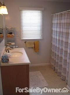 Large Bathroom
						:
						Large bathroom with standup shower.