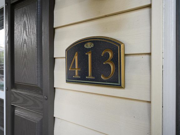 4th image of 413 Penny Ln Unit 413