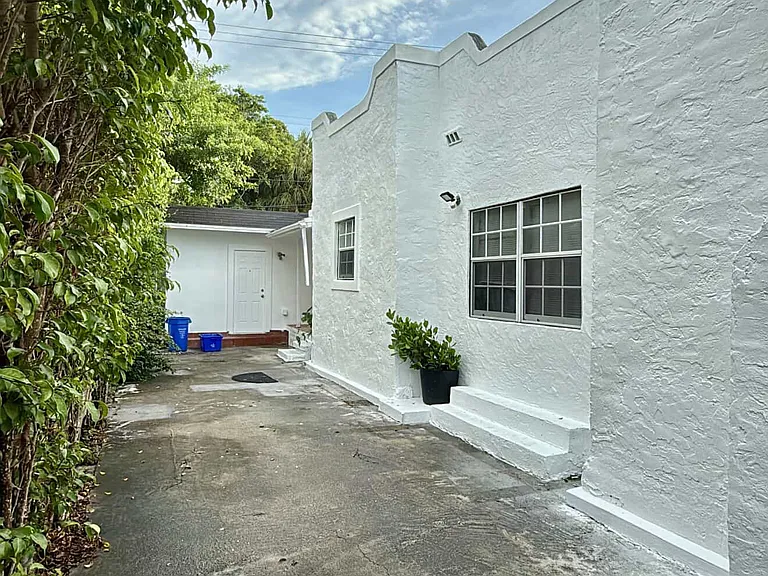 503 Avenida Hermosa #1 — Photo 12