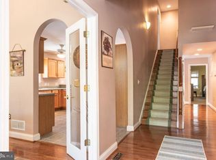 2 Commodore Ct, Ocean Pines, MD 21811