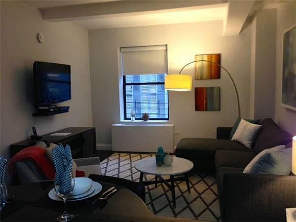 1st image of 150 W 51st St APT 1706