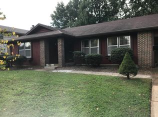 2126 E Meadow Dr, Springfield, MO 65804