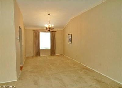 4th image of 18200 Fox Hollow Dr