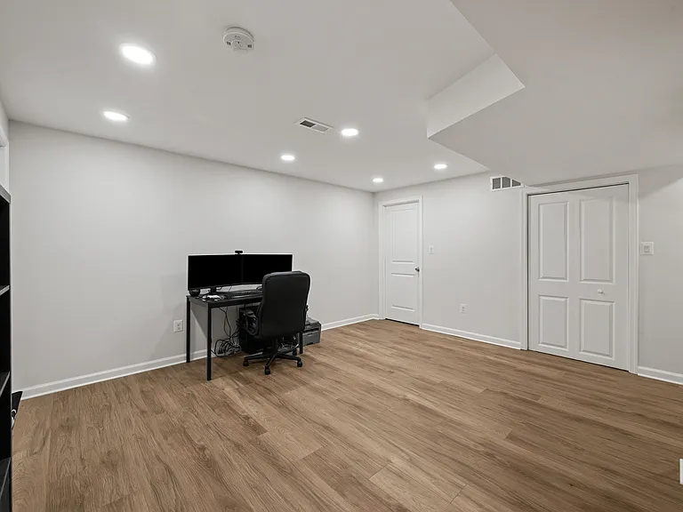 3717 Seven Mile Ln — Photo 30
