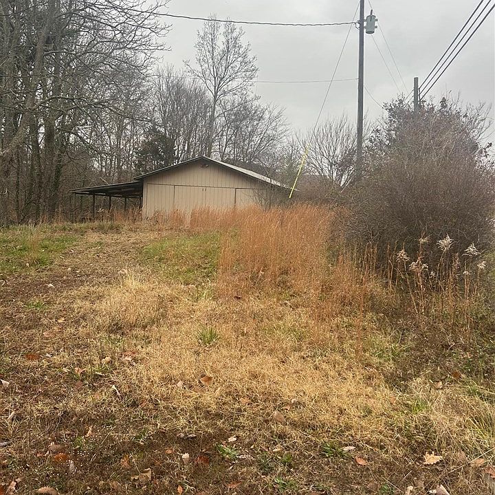 2nd image of 121 Orville Carroll Rd