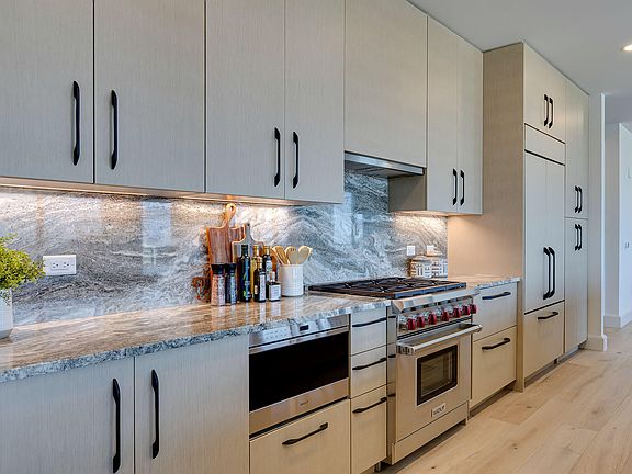 5th image of 115 Morris St Unit 2304