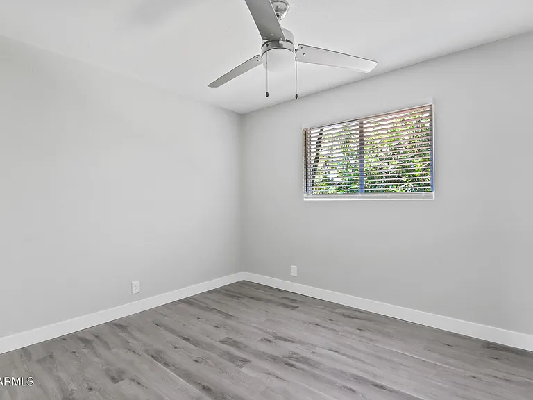 35 W Medlock Dr #9A — Photo 11