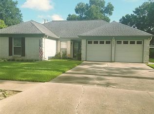 7911 Larkspur Dr, Texas City, TX 77591