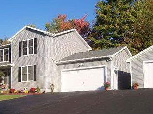 33 Saratoga St, Hoosick Falls, NY 12090