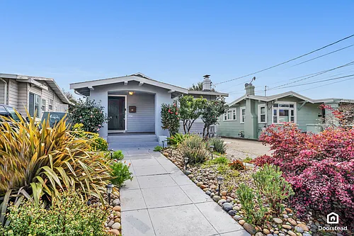 285 Stoakes Ave Photo 1