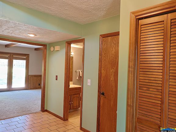 2nd image of 904 Iron Rd