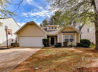 4266 Wiregrass Dr, Fort Mill, SC 29707