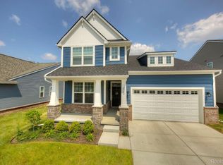 2982 Monument Ln, Wixom, MI 48393