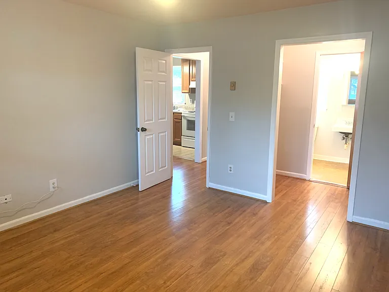 1020 W Hancock Ave — Photo 9