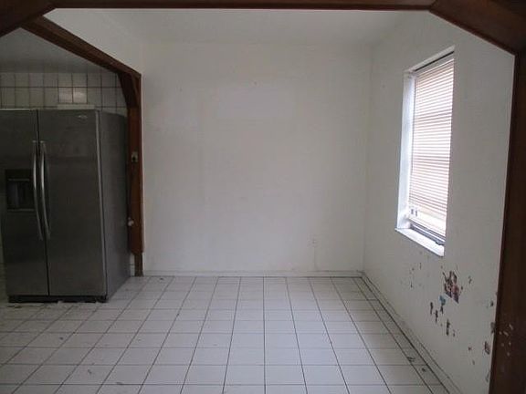 5th image of 432 NW 32nd Court