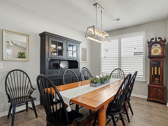 4th image of 644 Oyster Dr.