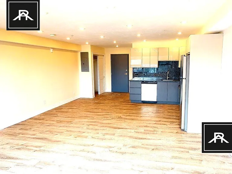 1028 Commonwealth Ave #405 — Photo 4