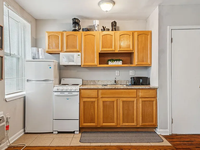 3412 Spring Partners LP — Photo 117