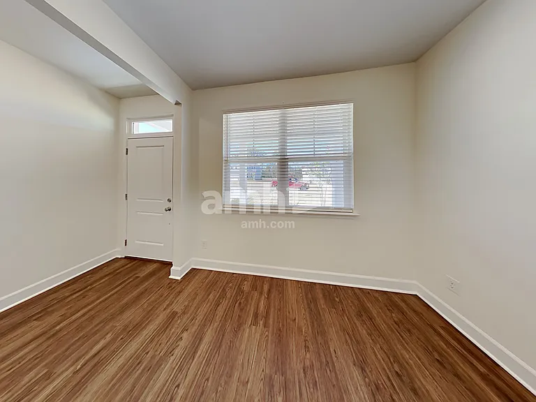 2920 Throneberry Ln — Photo 6