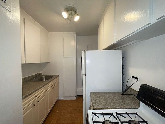 3rd image of 83-60 118th St #6F