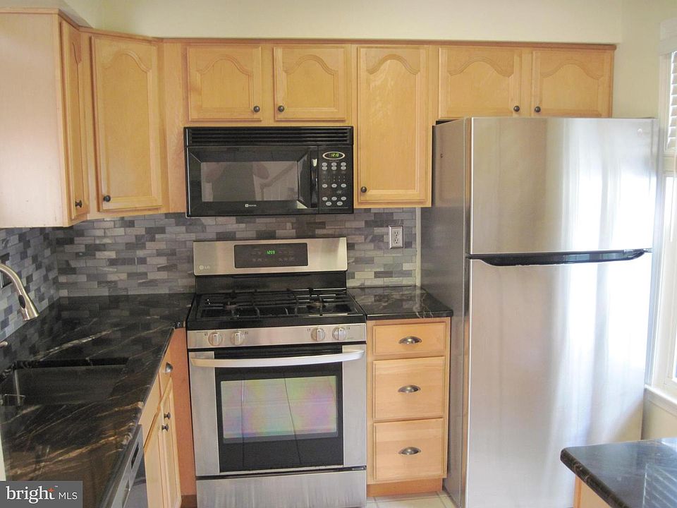 1st image of 1108 Sedgefield Dr