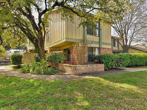 3rd image of 900 W Village Ln