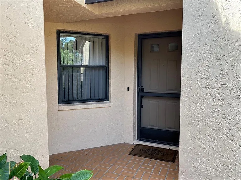 6281 Timberlake Dr #H6 — Photo 4