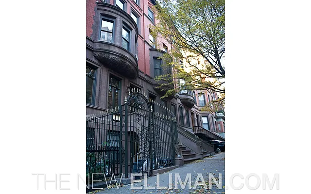 Rented by Douglas Elliman | media 14