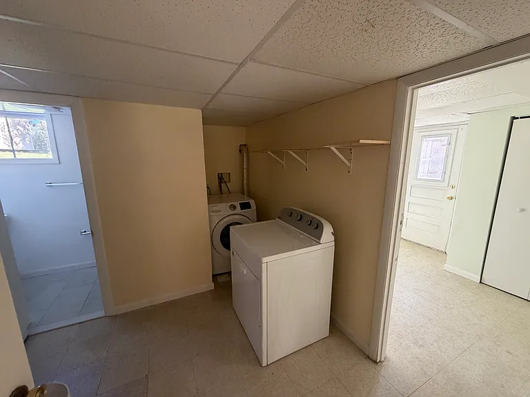 14203 Chelmsford Rd — Photo 12