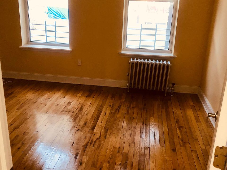 1st image of 1002 E 225th St Floor 2