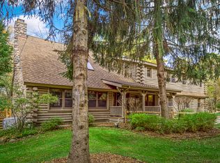 213 Westgate St, Woodstock, IL 60098