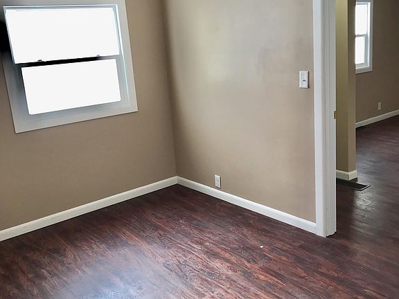 4th image of 305 W Roosevelt St Unit 2