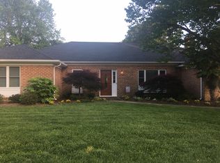 2421 General Longstreet Dr, Virginia Beach, VA 23454