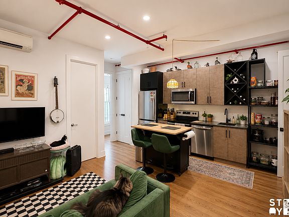 5th image of 1556 Fulton St #2F