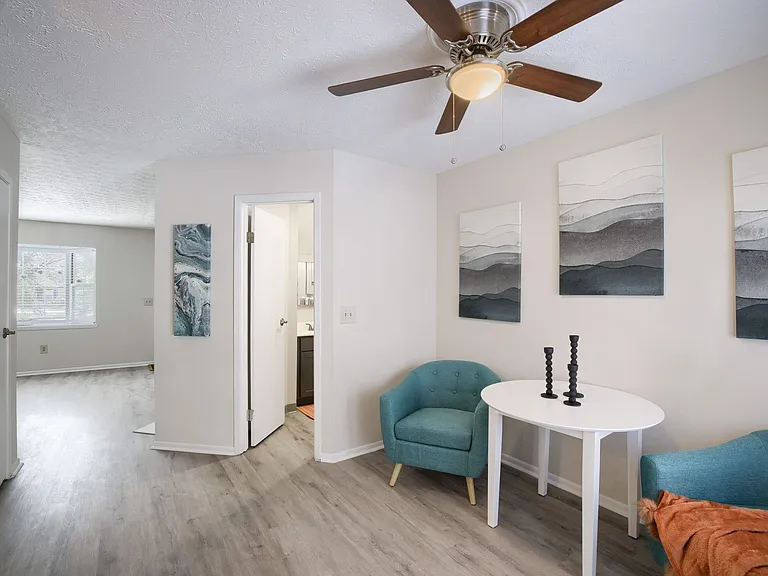 Stratford Chase Townhomes — Photo 44