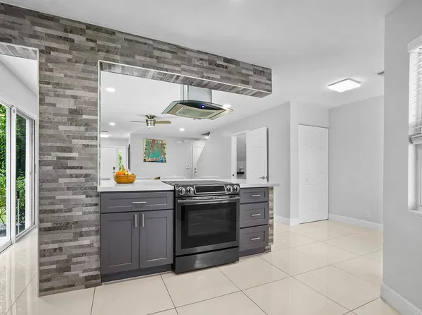 110 Crosswinds Drive, Greenacres, FL 33413