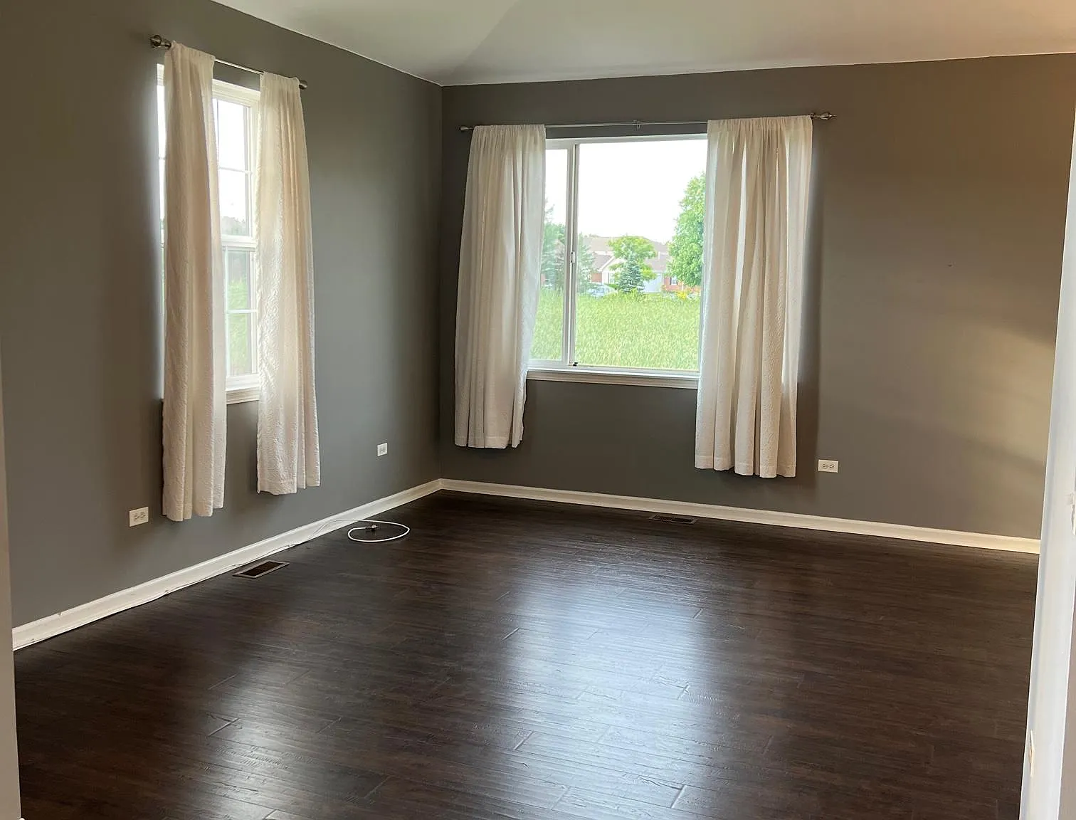1134 Draper Rd — Photo 4