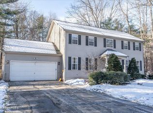 9 Greylock Dr, Gansevoort, NY 12831