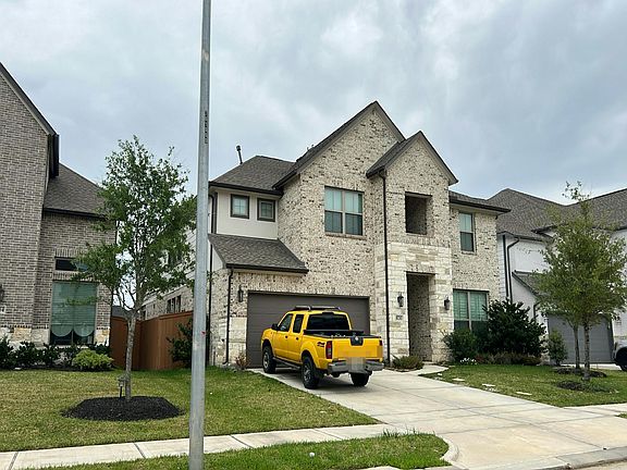 3rd image of 8730 Flounder Rosa Ln